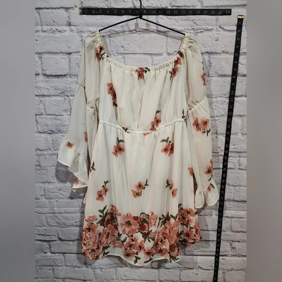 Blush floral flowy white and pink off the shoulder maternity dress Size Medium - Picture 1 of 8